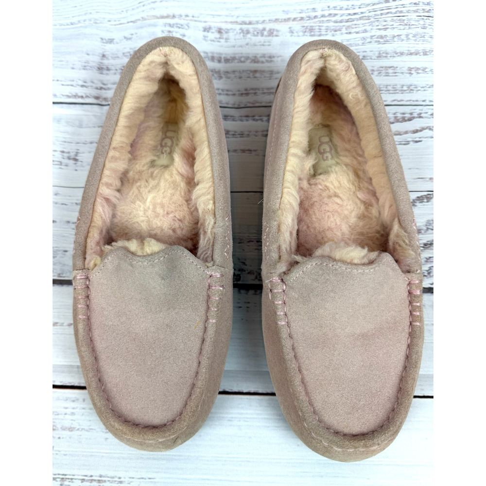 UGG Ansley pink suede slipper shoes size 9